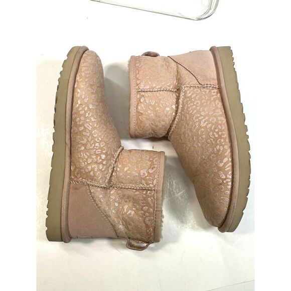 Ugg Classic Mini Snow Leopard Boot Size 8 Pink Metallic Glitter Ankle - Picture 6 of 16